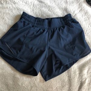 Color: Navy     Brand: Lululemon       Style: Hotty Hot Low-Rise Lined Short 4”